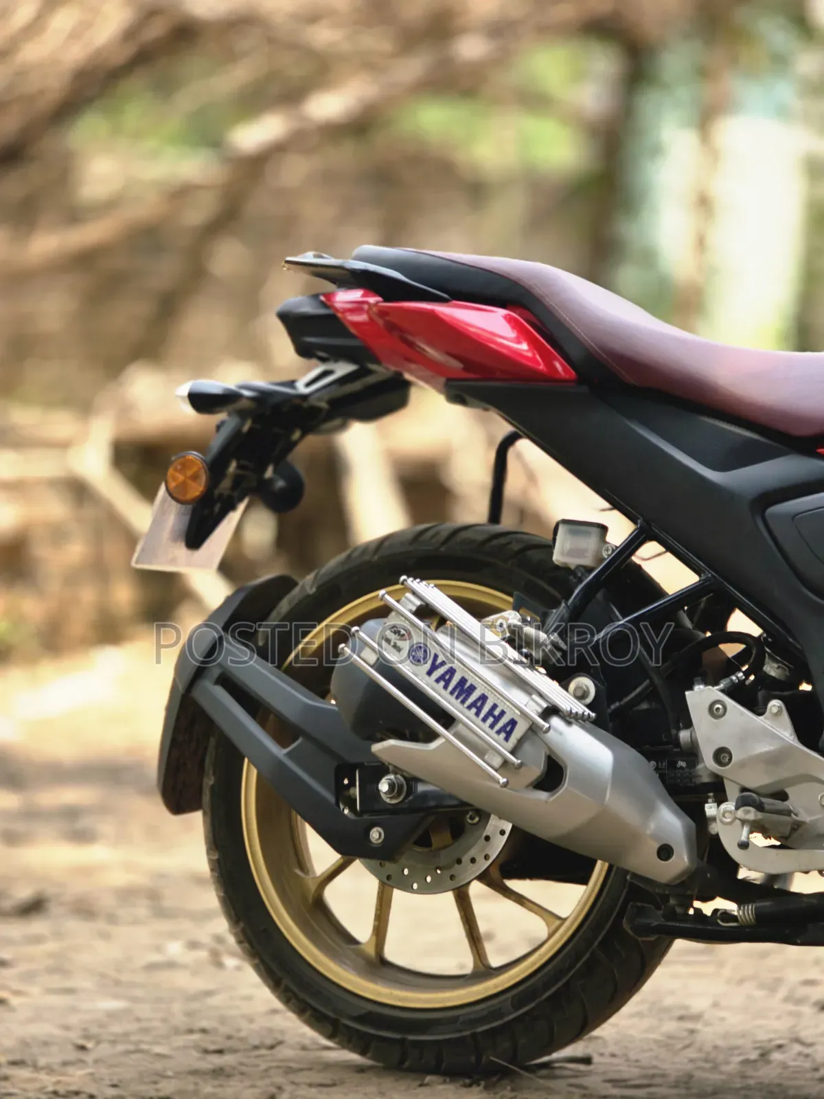 নতুন ইয়ামাহা এফজেডএস ভি৩ ২০২৫ লাল