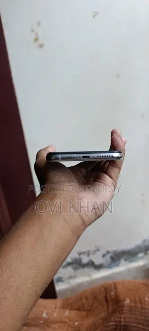 Apple iPhone XS Max 64 GB White