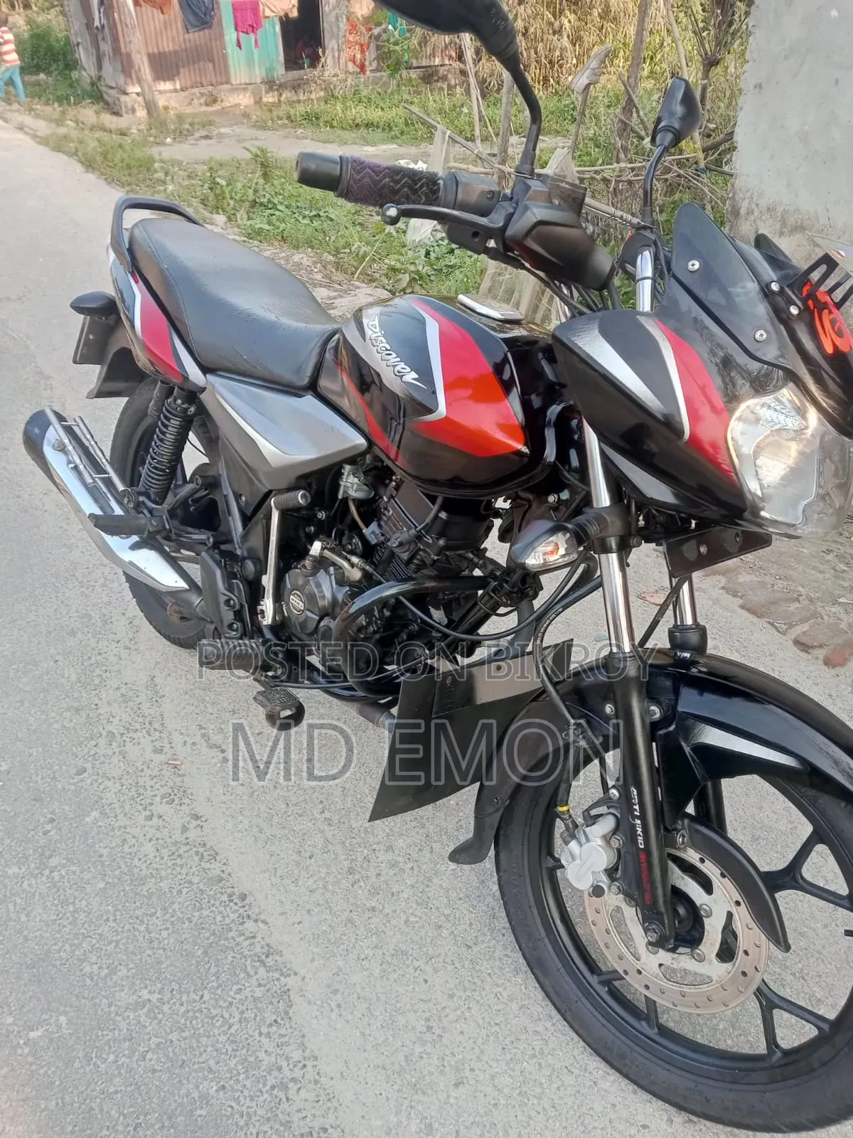 বাজাজ ডিসকভার ১১০ ২০২২ ব্ল্যাক