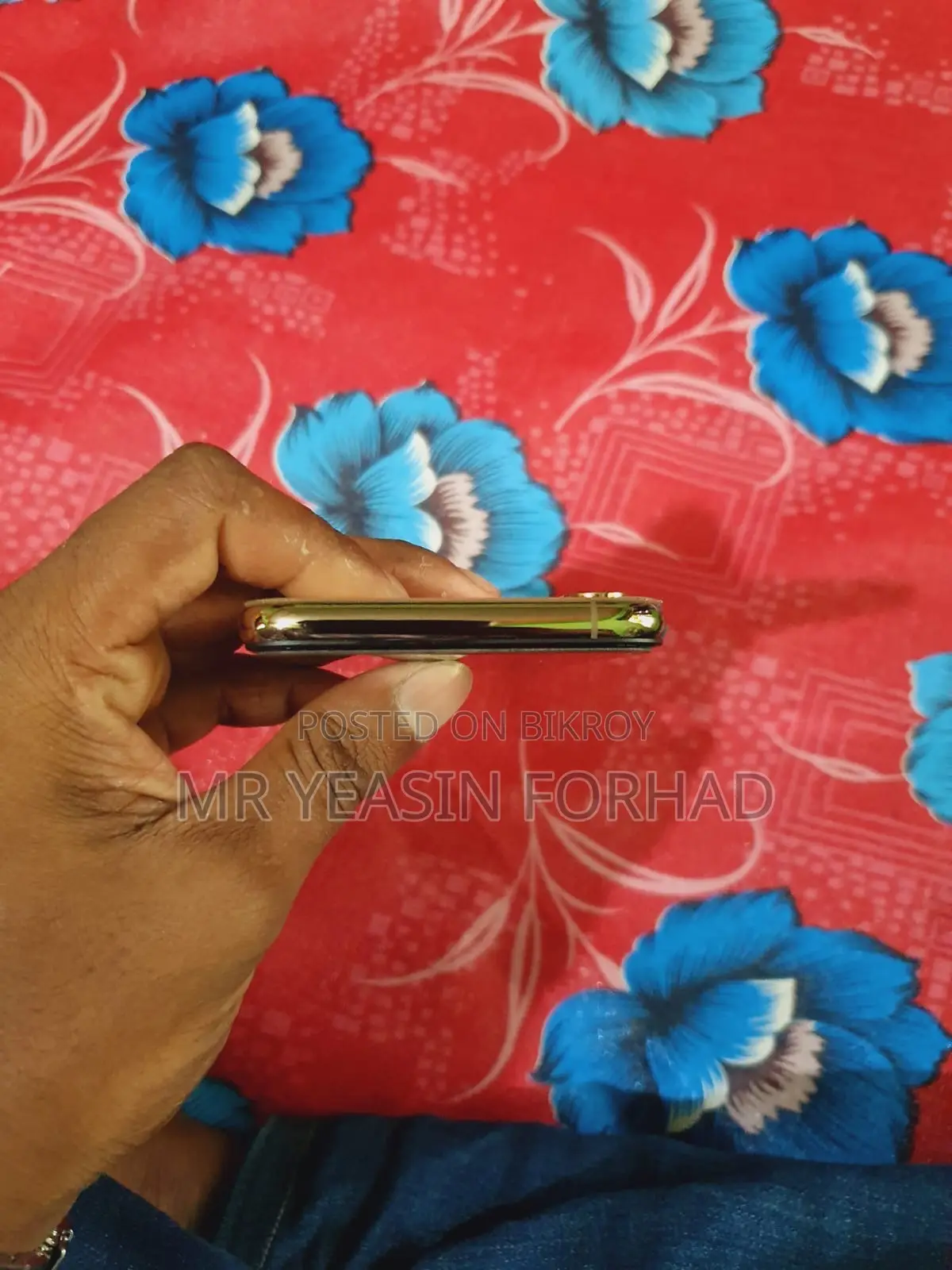 আইফোন এক্সএস ২৫৬ জিবি গোল্ড