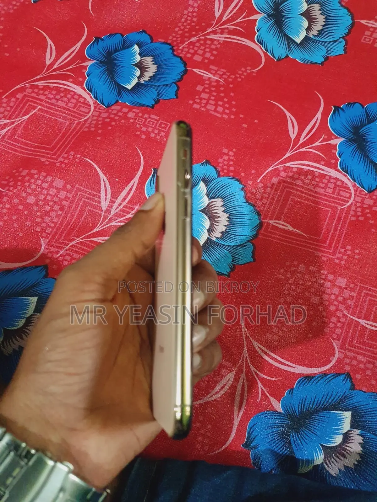 আইফোন এক্সএস ২৫৬ জিবি গোল্ড
