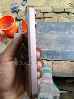 Mobile Phone 64 GB Gold