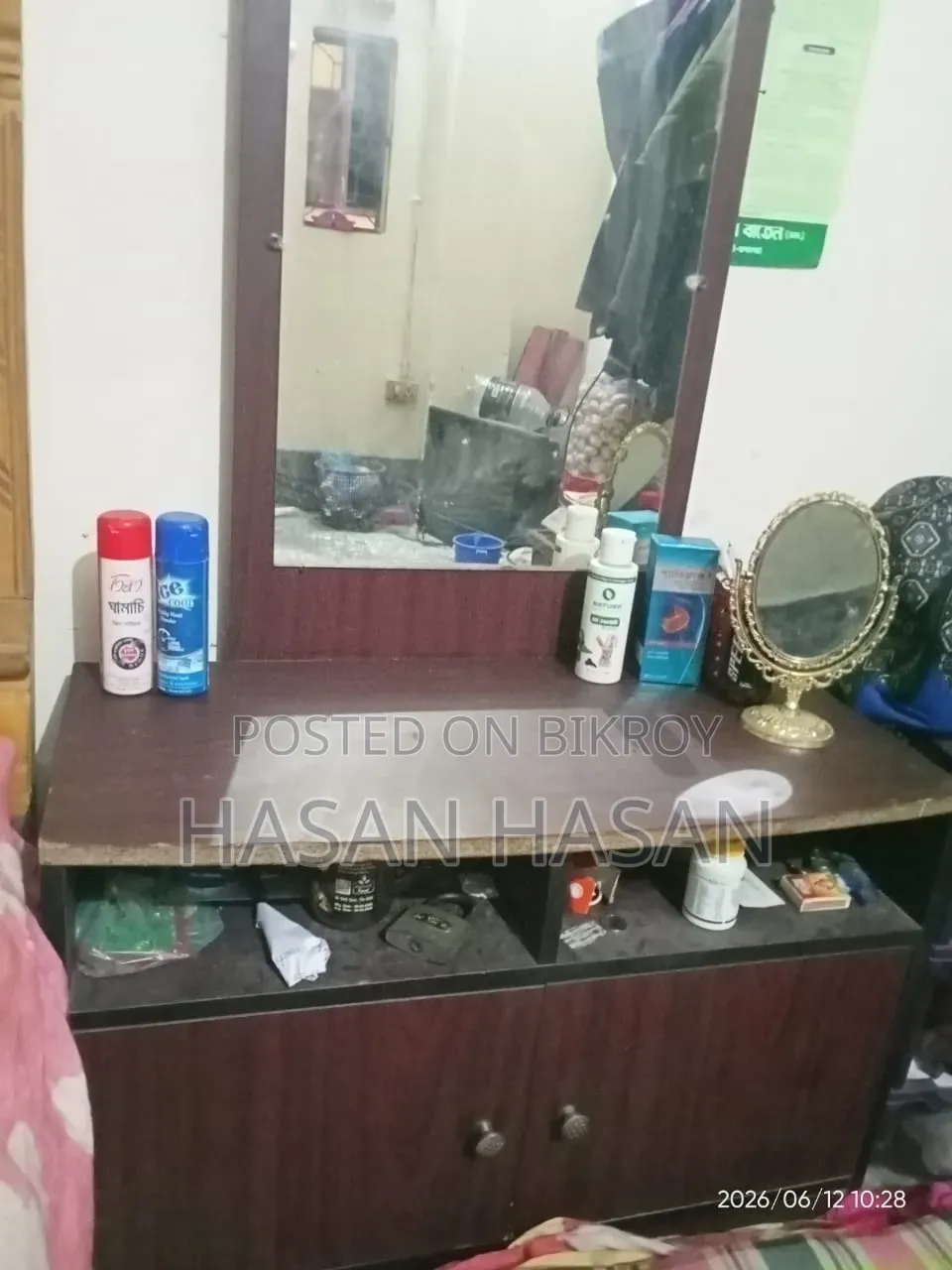 A Partex dressing table for sale.