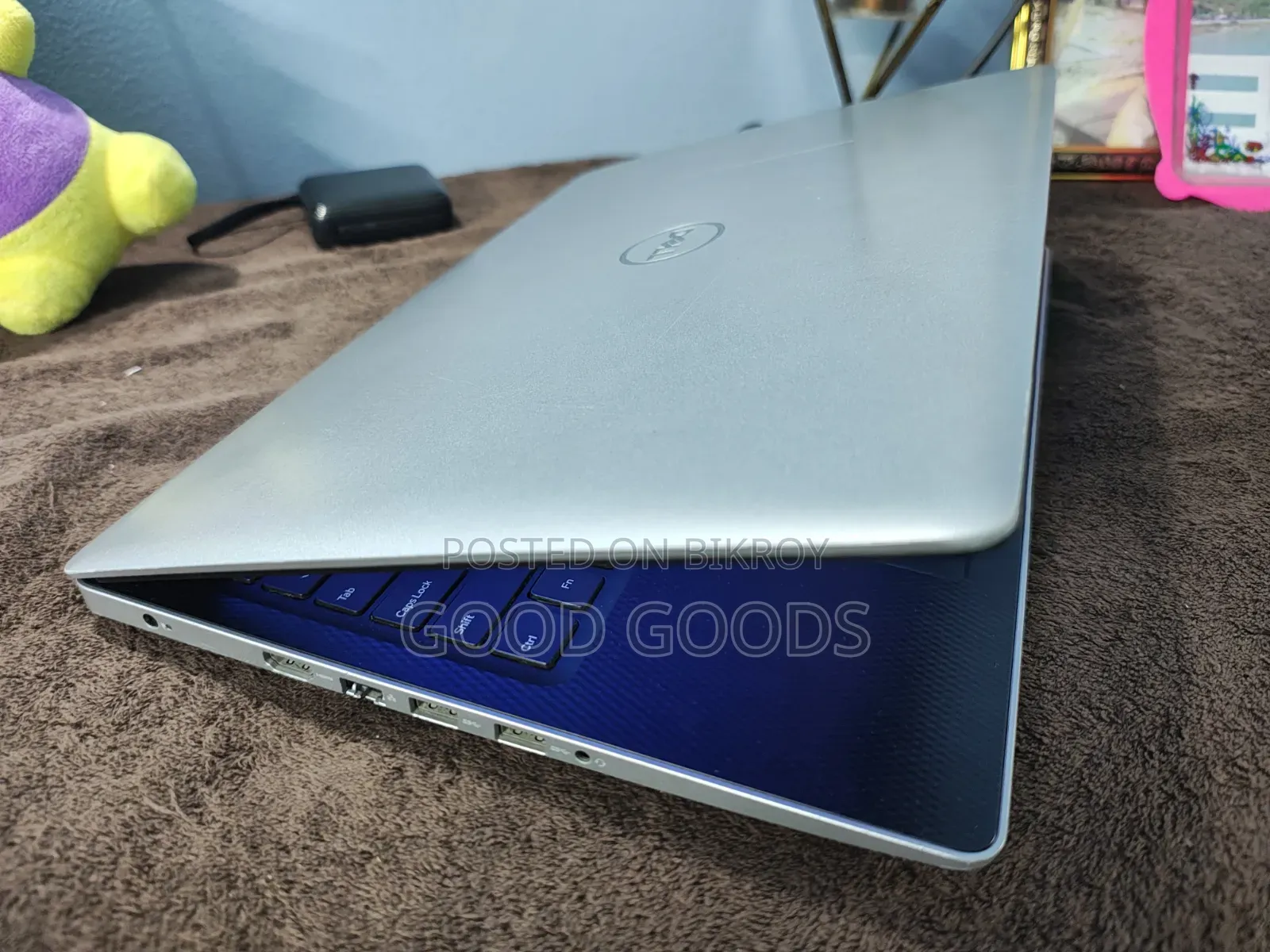 Laptop Dell Inspiron 15 3593 4GB Intel Core i3 SSD 1TB
