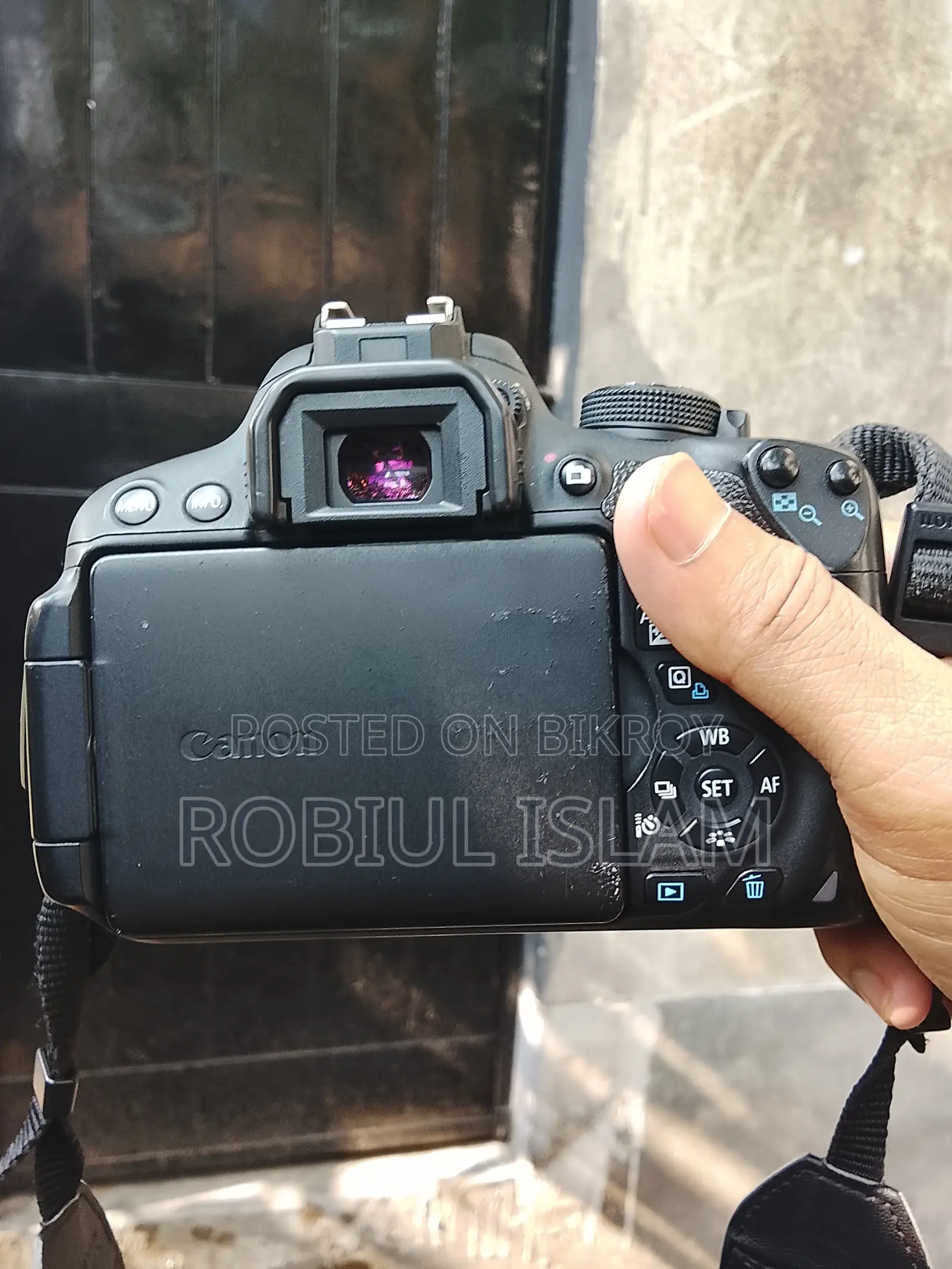Canon 700d With 18-55 Mm Kit Lens