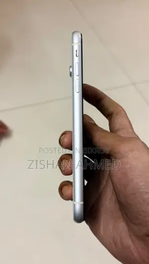 Apple iPhone XR 64 GB White