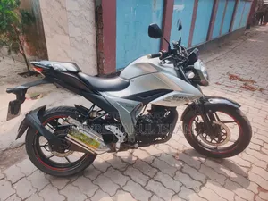 Suzuki 2021 White
