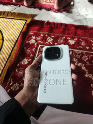 iQOO 13 512 GB White