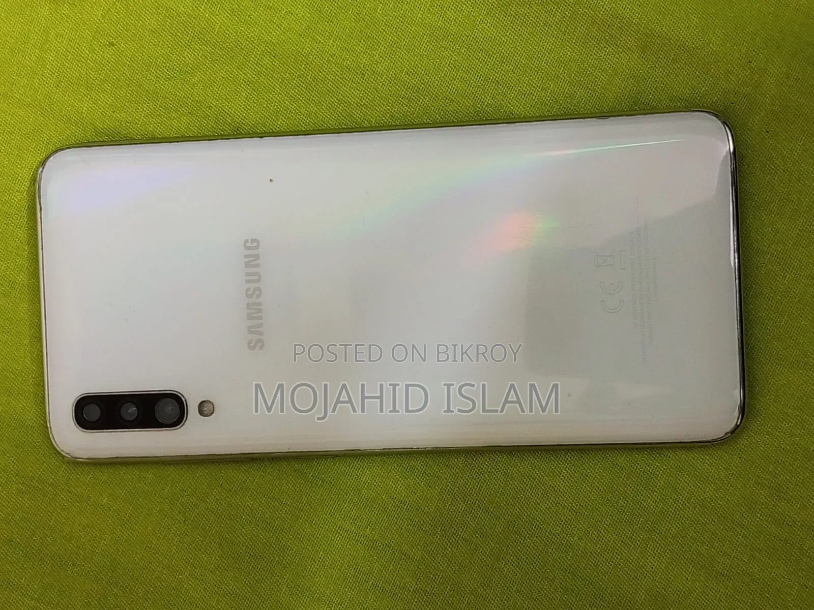 Samsung Galaxy A70 128 GB White