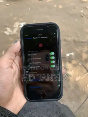 Apple iPhone 8 64 GB Black