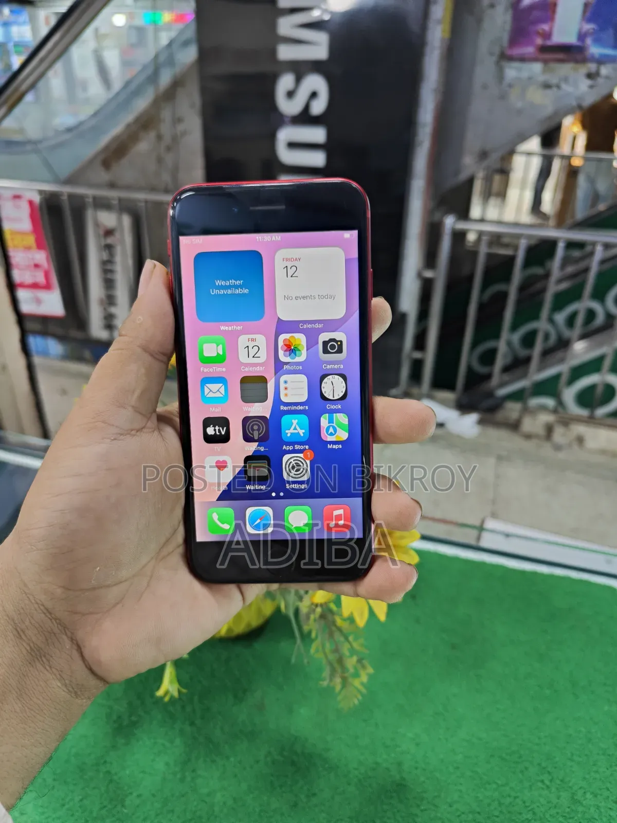 Apple iPhone SE (2020) 64 GB Red