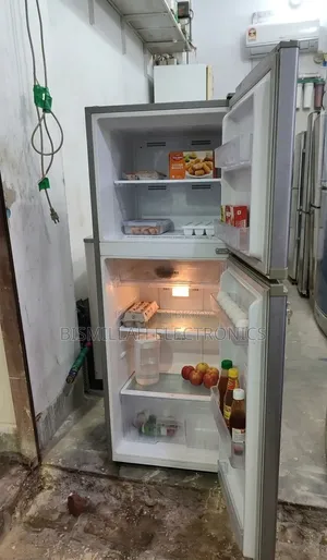 Samsung 12 CFT Non Frost Fridge