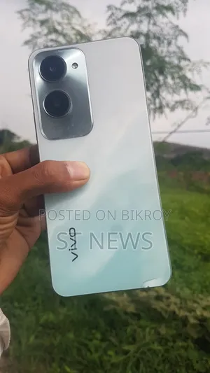 Vivo Y18 128 GB Silver