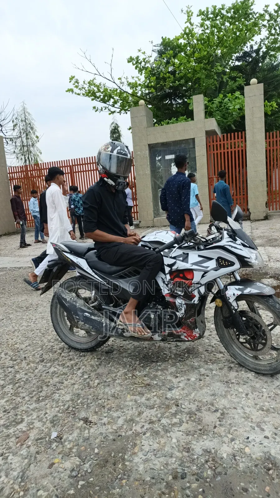 Akij Ponkhiraj 2019 Black