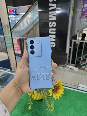 Vivo V27 128 GB Silver