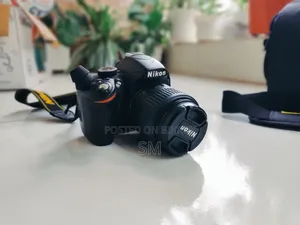 Nikon D3200 With 18-55mm Kit Lens For Sale