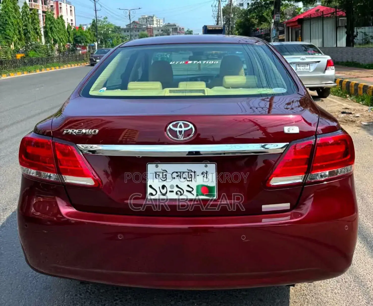 Toyota Premio 2017 Maroon
