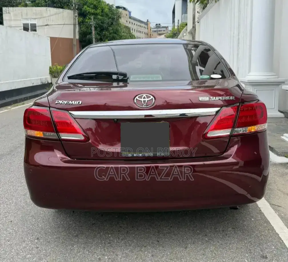 Toyota Premio 2017 Maroon