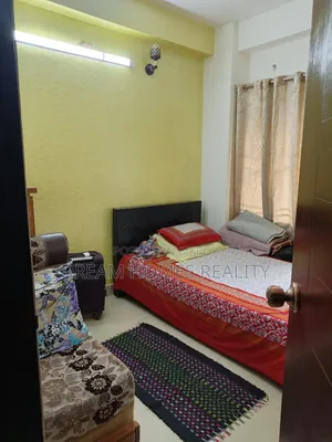 ৩ বেডরুমের অ্যাপার্টমেন্ট বাড্ডায় বিক্রয়ের জন্য