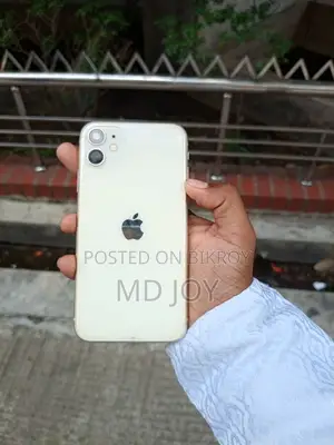 অ্যাপল আইফোন ১১ ১২৮ জিবি সাদা