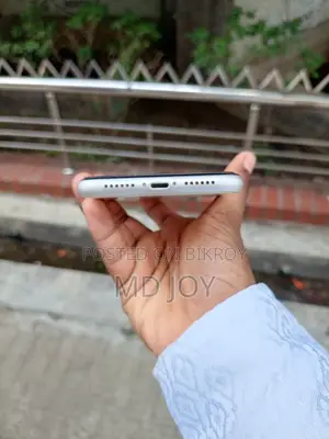 অ্যাপল আইফোন ১১ ১২৮ জিবি সাদা