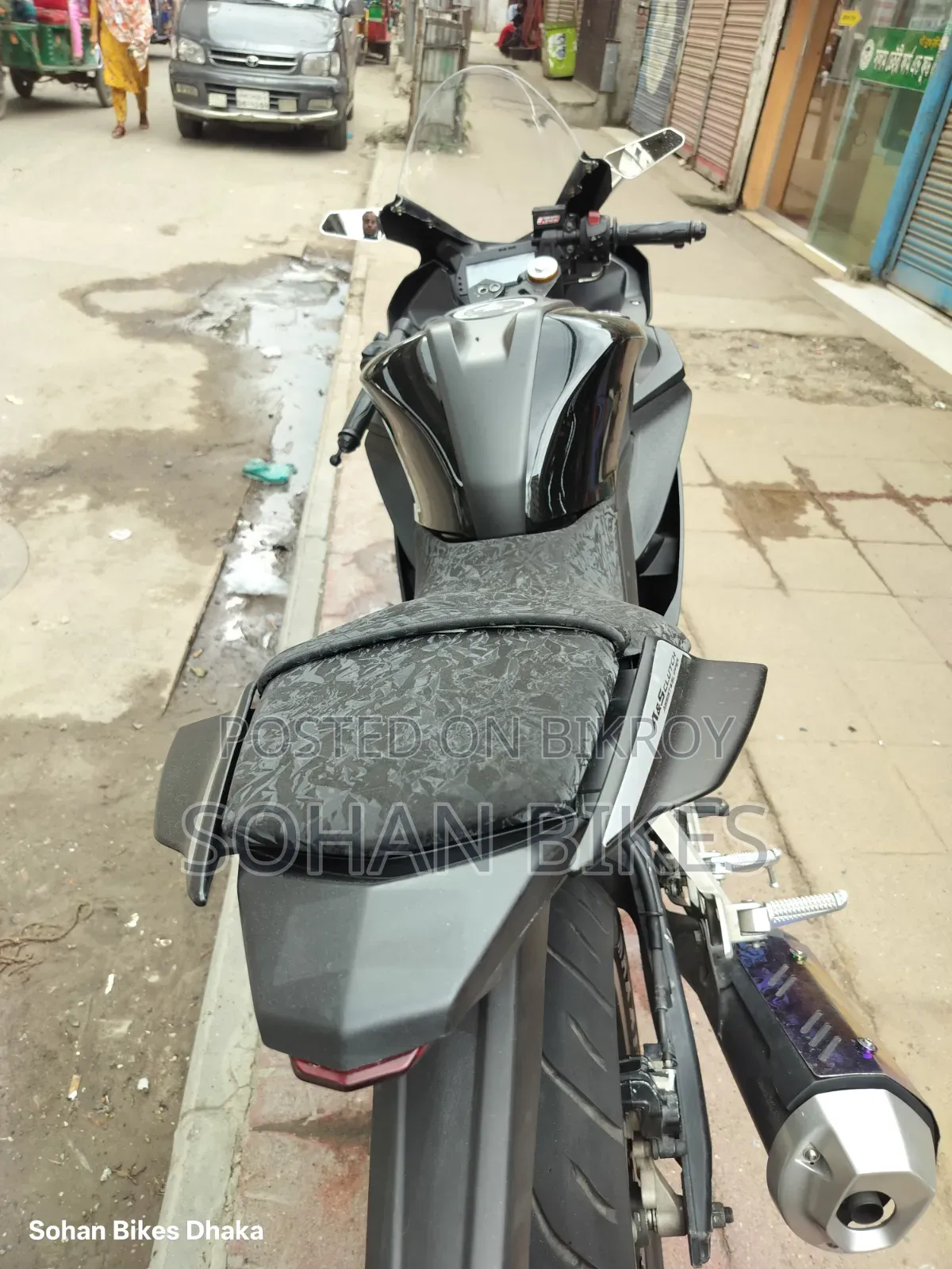 Yamaha R1 2022 Black