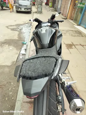 Yamaha R1 2022 Black