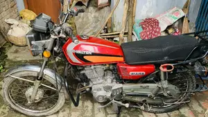 Walton Cruize 2010 Red