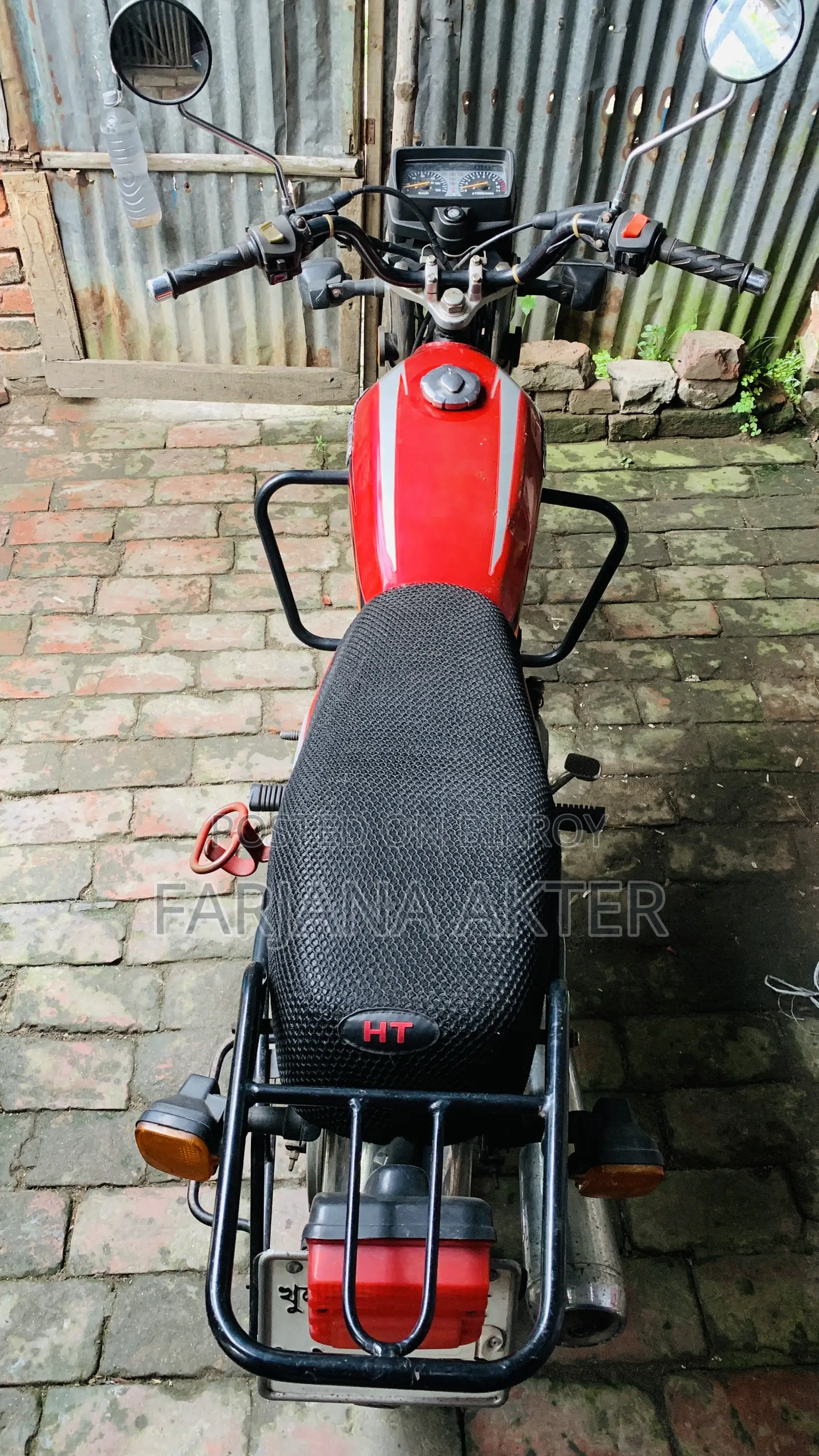 Walton Cruize 2010 Red