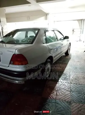 টয়োটা স্প্রিন্টার ১৯৯৬ পার্ল