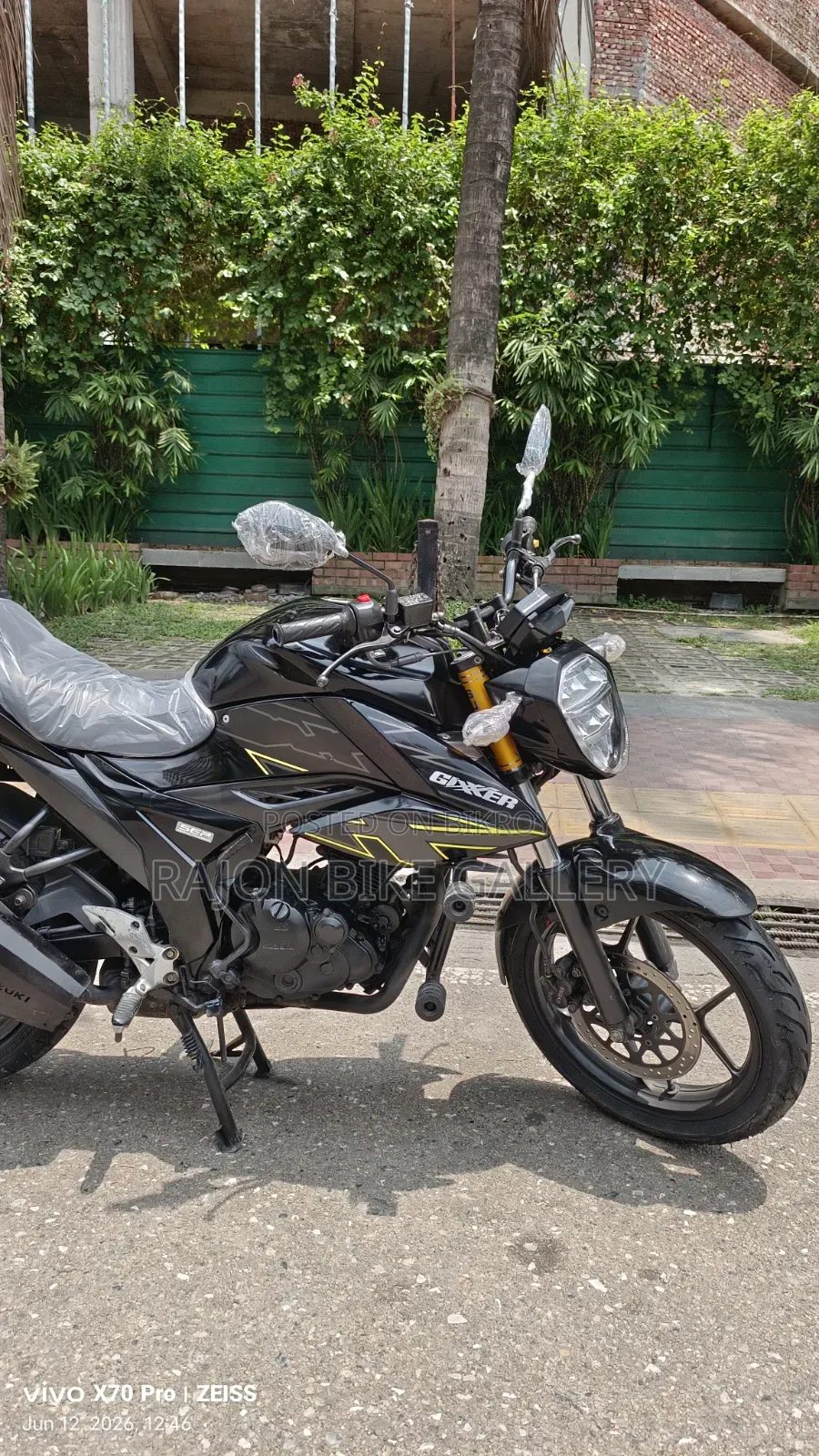 Suzuki 2021 Black
