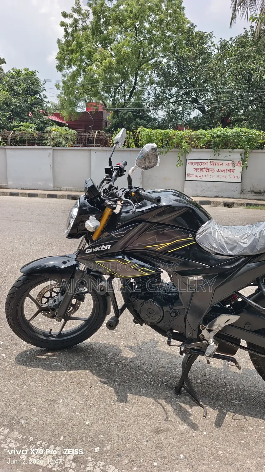 Suzuki 2021 Black