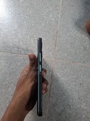 Vivo Y03t 64 GB