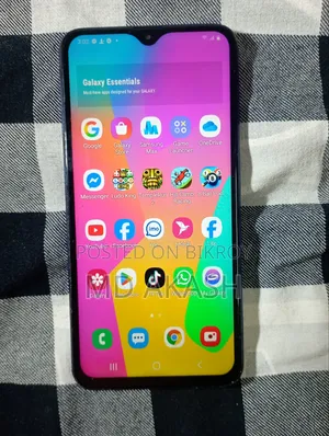 Samsung Galaxy M10 32 GB