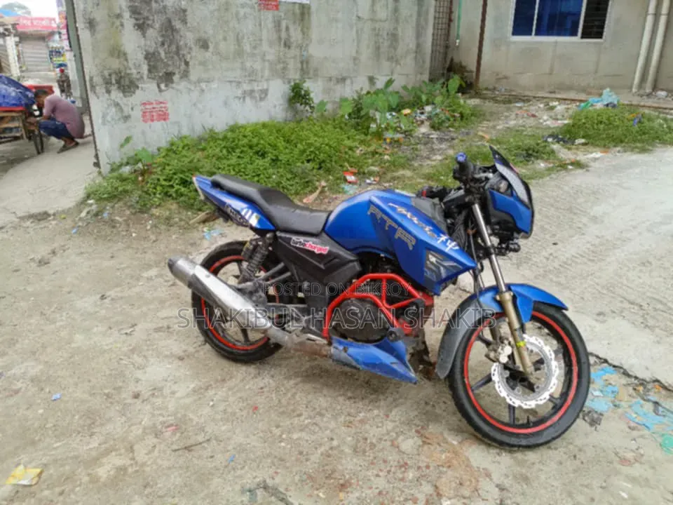 TVS Apache RTR 160 2V 2018 Blue