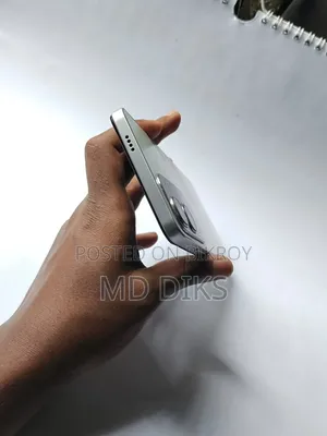 Vivo Y19s Pro 128 GB White