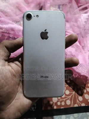 Apple iPhone 7 32 GB Silver