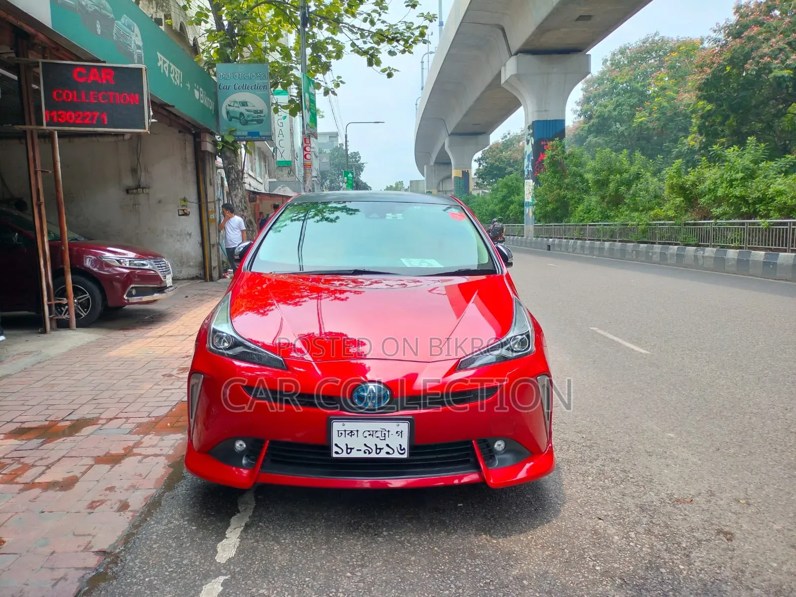 টয়োটা প্রিয়াস ২০১৯ মেরুন
