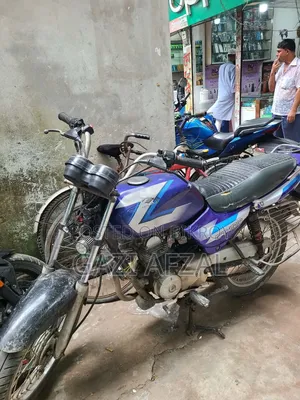 বাজাজ সিটি ১০০ ২০১৫ ব্লু