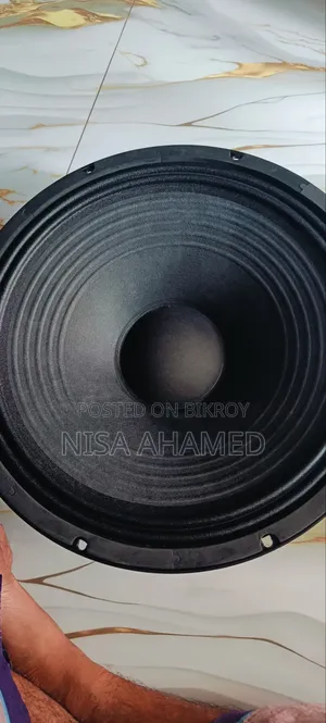 15-inch 2 speakers for sale, brand new condition