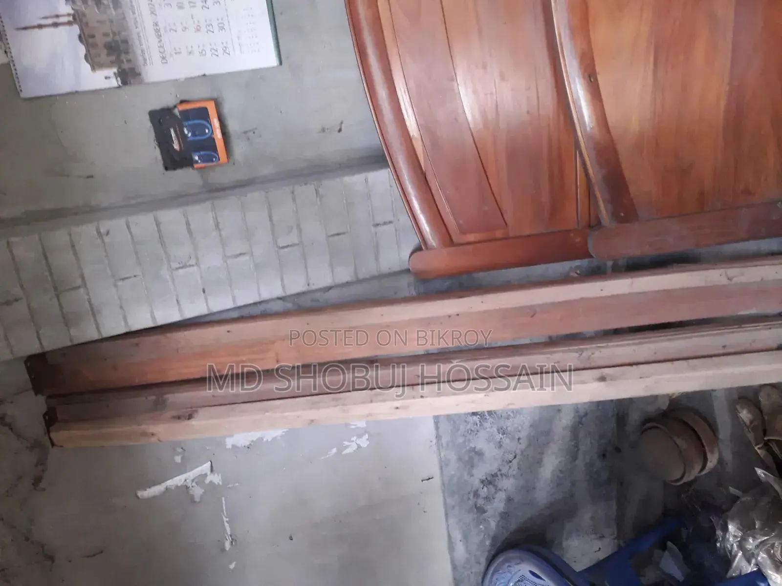 একটি খাট বিক্রয় হবে