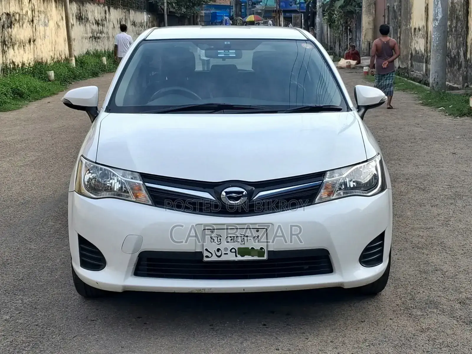 Toyota Corolla Fielder 2013 White