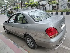 Nissan Bluebird Sylphy 2004 Gold