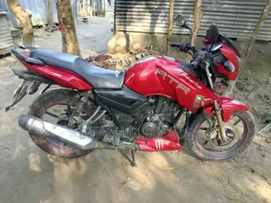 TVS Apache RTR 160 2V 2018 Red