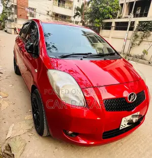 Toyota Vitz 2005 Red