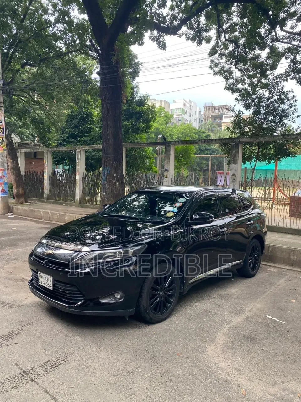 Toyota Harrier 2.5 Hybrid Four-Wheel Drive 2015 Black