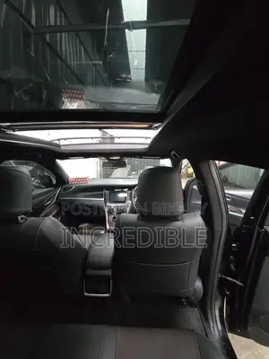Toyota Harrier 2.5 Hybrid Four-Wheel Drive 2015 Black