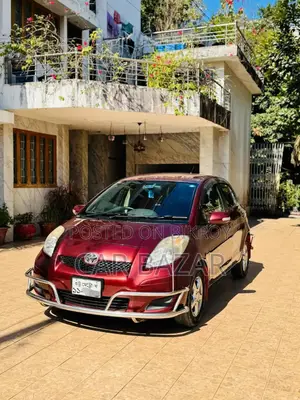 টয়োটা ভিটস ২০০৯ মেরুন