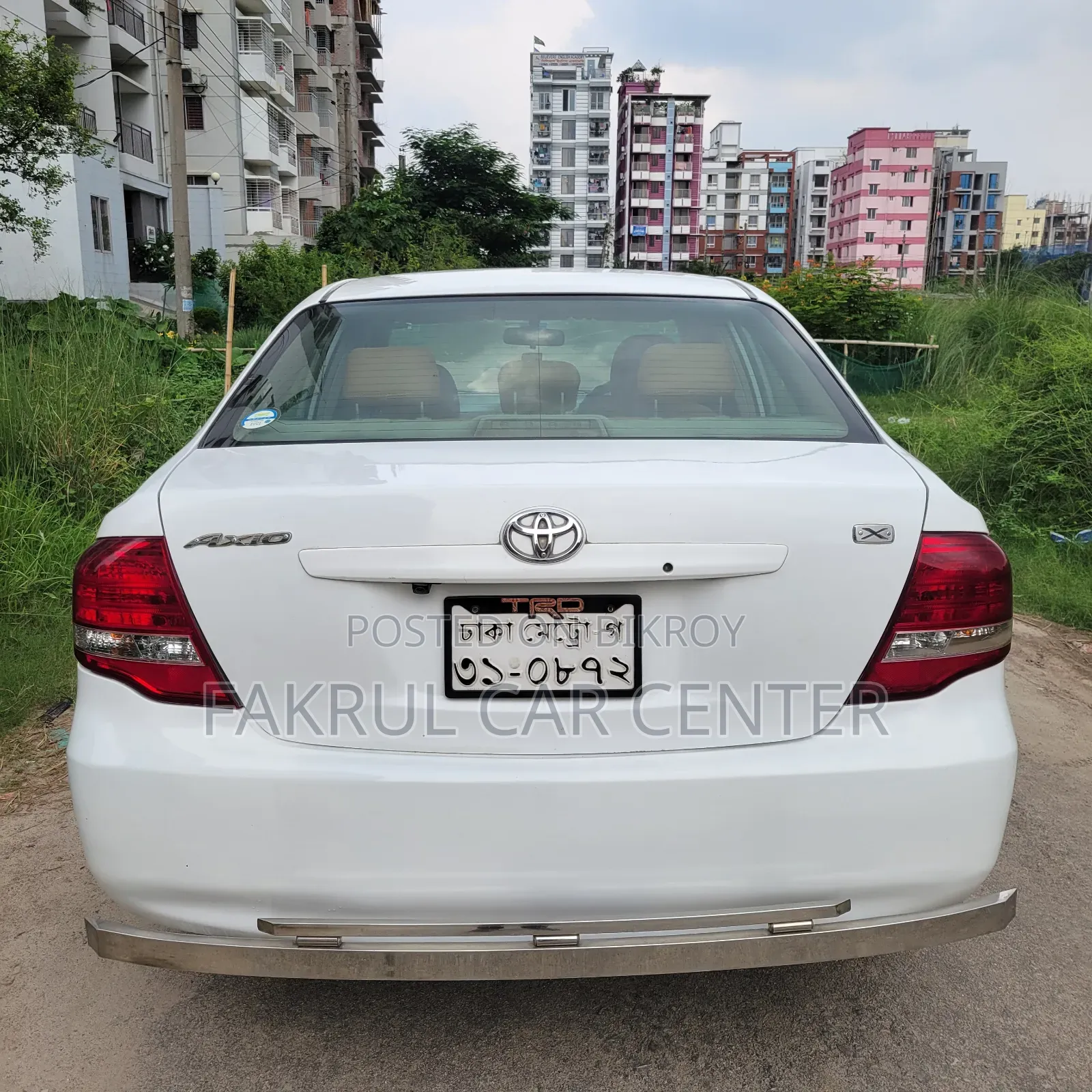 টয়োটা এক্সিও ২০০৭ সাদা