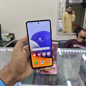 স্যামসাং গ্যালাক্সি এ৭২ ১২৮ জিবি ব্ল্যাক